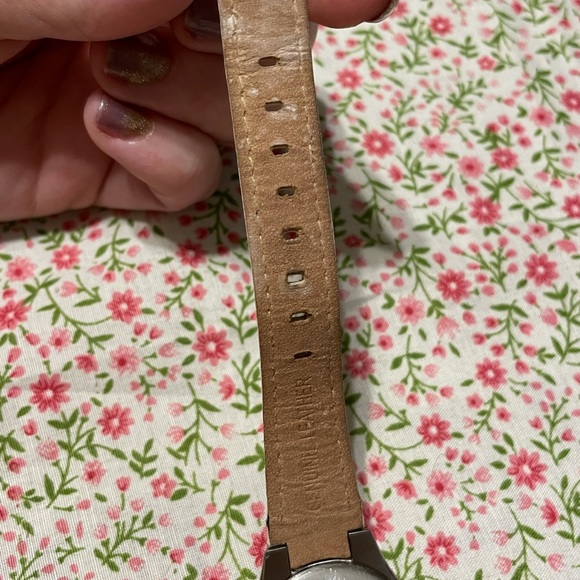 ⏰Y2K Kenneth Cole White Leather Crystal Watch - Picture 9 of 11